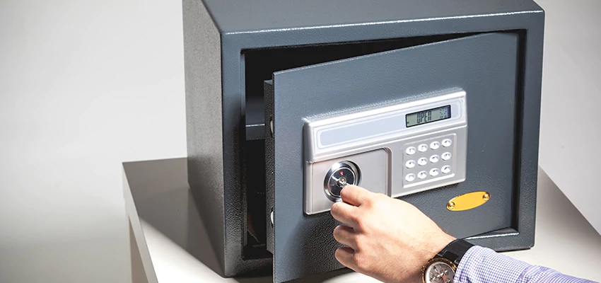 Jewelry Safe Unlocking Service in Calumet City, Illinois